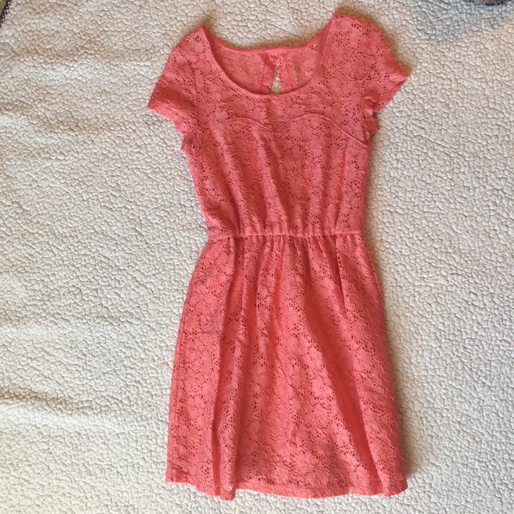 Girls lace dress